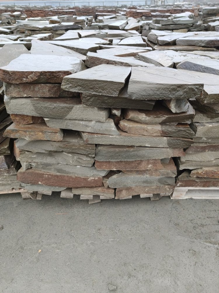 Плитняк песчаник серо-зелёный для мощения 60-65 мм купить в Красноярском крае