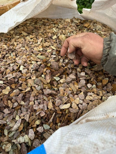 Златолит персиковый декоративная каменная крошка купить в Красноярском крае