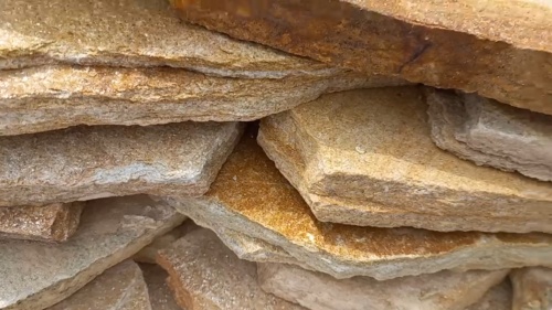 Плитняк златолит жёлтый золотистый для фасада 1,5-3см купить в Красноярском крае