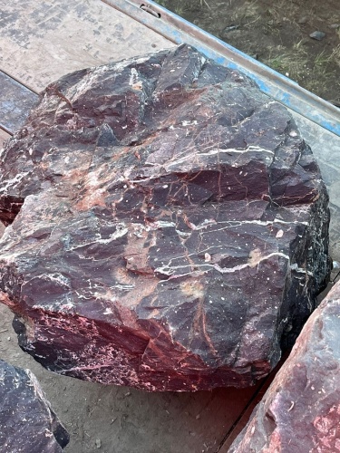 Камни для ландшафтного дизайна красно-фиолетовые 10-60 килограмм купить в Красноярском крае