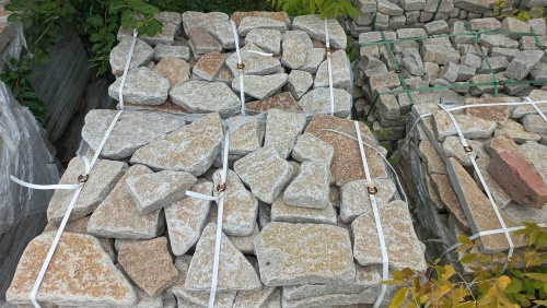 Плитняк гранитный галтованный купить в Красноярском крае