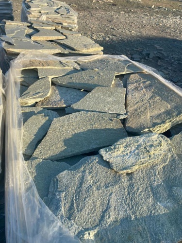 Плитняк златолит зелёный для цоколя, отмостки купить в Красноярском крае