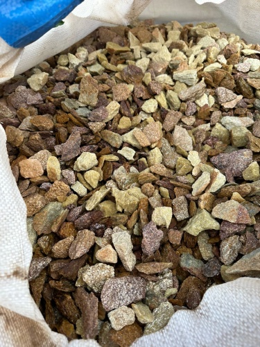 Златолит персиковый декоративная каменная крошка купить в Красноярском крае