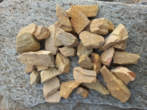 Златолит жёлтый декоративная каменная крошка купить в Красноярском крае