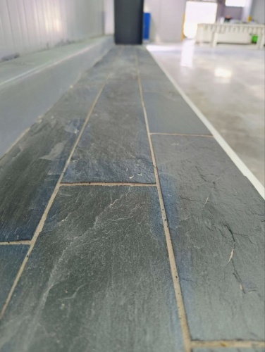 Плитка чёрная из натурального камня фасадная 30 см * 5 см, толщина 7 мм -30 мм купить в Красноярском крае